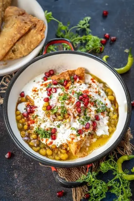 Samosa Chaat (No Onion & Garlic)
